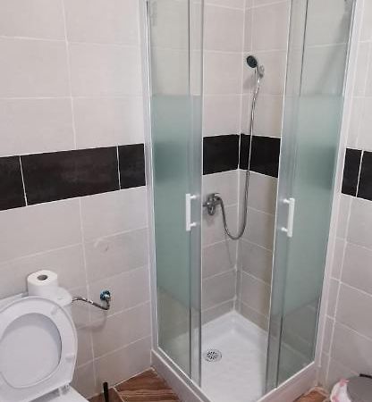 Hostal Gracia Torrejón de Ardoz Екстериор снимка